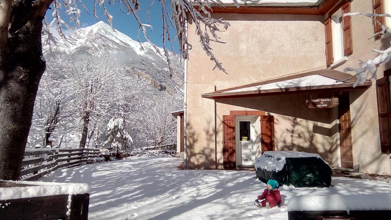 Maison Familiale Des Gueyniers Jausiers Luaran gambar